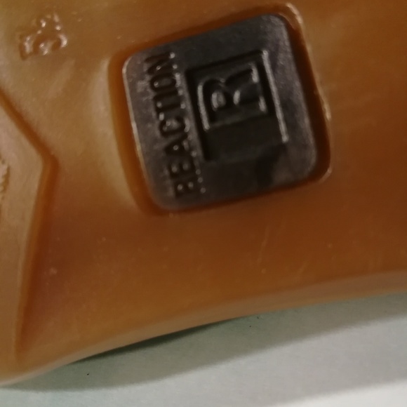 Kenneth Cole Reaction Womens Off Whi High Heel Pum - Picture 4 of 5